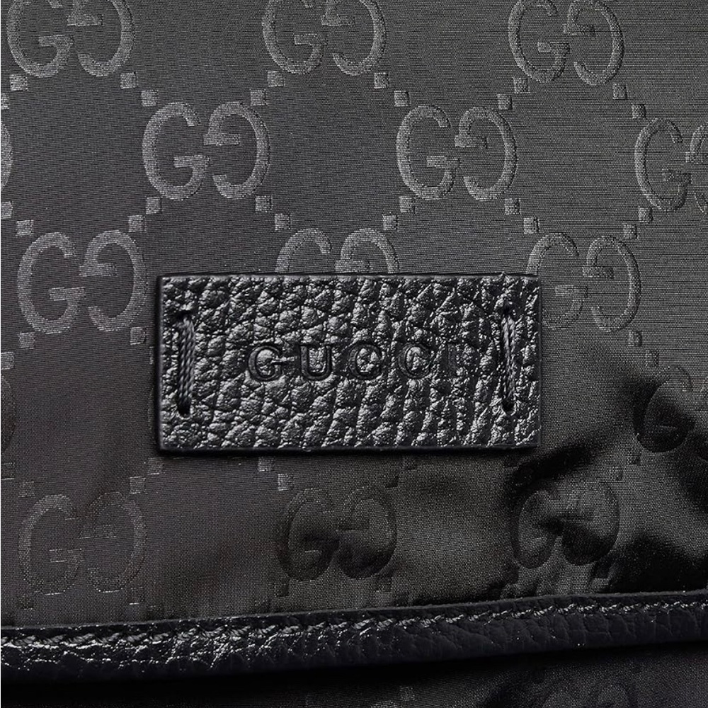 Authentic Gucci bagpack 🖤🖤 - Picture 3 of 13